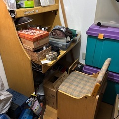 学習机、椅子の画像