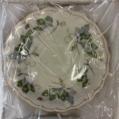 陶器食器セットの画像