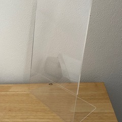 A4 アクリルスタンドフレームの画像