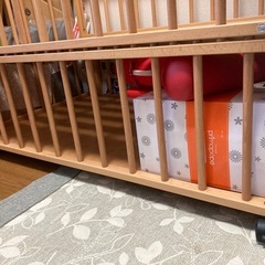 ベビーベッドの画像