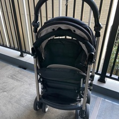 コンビ　ベビーカー　combi LZ600の画像