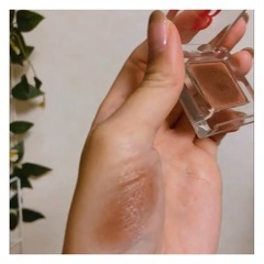 アイテム ニュアンスカラーシャドウ ボルドーブラウン　の画像