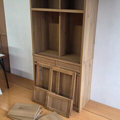 年末大掃除SALE 未使用　美品　食器棚　幅90　高さ180　ナチュラル　ガラス引戸　引出　レンジ台　引出し　棚　大量収納　天然木　キッチンストッカーの画像