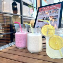 新横浜カフェスタッフ＼朝7時からの朝活バイト／ 早起きで時間の有...