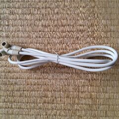 アンテナケーブル