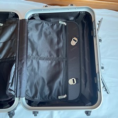 SPALDING  スポルディング　スーツケース　の画像