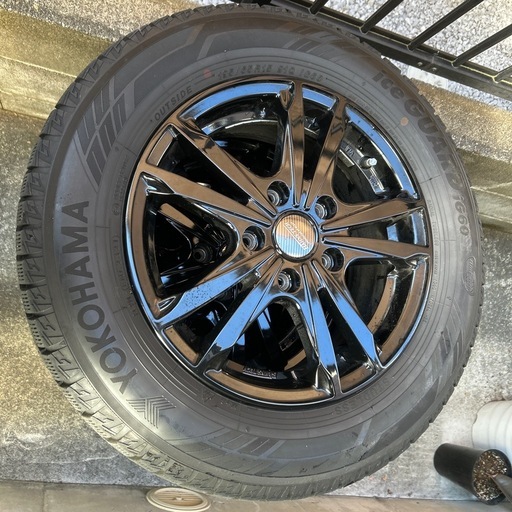 決定スタッドレスタイヤホイール　セット  195-65-15