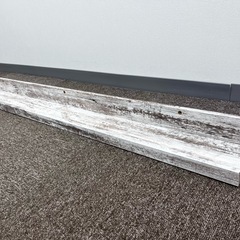 壁付け飾り棚 インテリアの画像