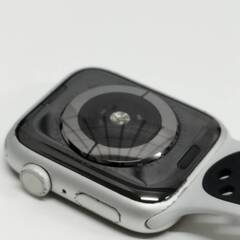 【訳アリ】Apple Watch Nike Series 5/GPS/44mm/A2093/シルバー〈MX3V2J/A〉の画像