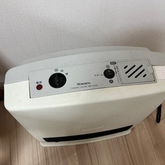 セラミックファンヒーターの画像