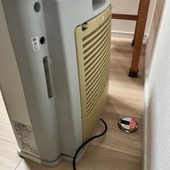 セラミックファンヒーターの画像