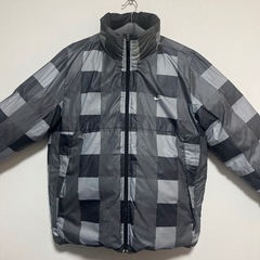 NIKE リバーシブル ダウンジャケット XL 総柄 ブラック グレー ヌプシ型の画像