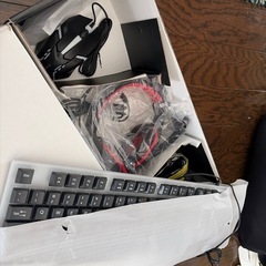 （ラン様引き渡し予定）キーボード、マウス、ヘッドホンセットの画像