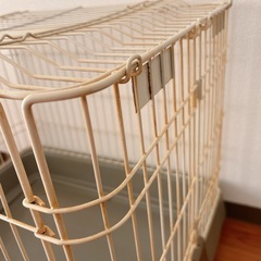 キャスター付き ペット用ケージ  ゲージ(折り畳み済)の画像