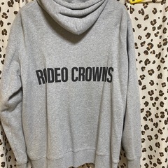 ロデオクラウンズ　パーカー　グレー✖️レッド　の画像