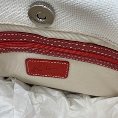 キタムラ バッグ Kitamura  ポーチ付き　トリコロールカラーのオシャレBAG の画像