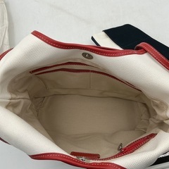 キタムラ バッグ Kitamura  ポーチ付き　トリコロールカラーのオシャレBAG の画像