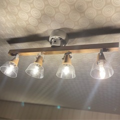 LOWYA シーリングライト 4灯 リモコン付き　中古品の画像