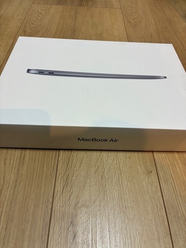 MacBook Air 2020 core:i5/8GB/256GB 箱あり　すぐ使用できます