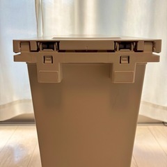 【美品】密閉性が高い！ニオイ対策に最適◎ アスベル ゴミ箱 30L プッシュペールの画像