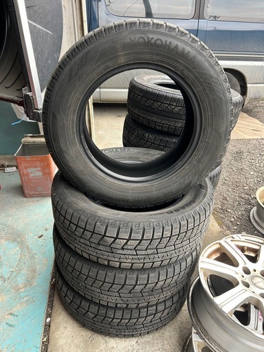 タイヤ　YOKOHAMA  iceGUARD iG60 215/65 R16 2021年製 冬タイヤ　4本