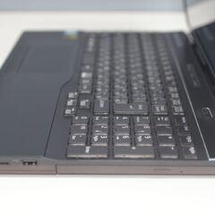 中古良品ノートパソコン 富士通 AH55/D1 Windows11+office 爆速SSD256GB core i7-8565U/メモリ8GB/15.6インチ/ブルーレイ/webカメラ搭載の画像