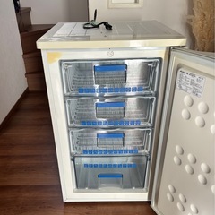 決まりました！
Abitelax アビテラックス ACF-110E 1ドア冷凍庫  100L 引き出し4段タイプの画像