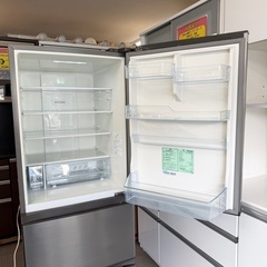 【超美品‼️】ハイセンス 2020年製 360Lノンフロン冷凍冷蔵庫 自動製氷 セレクトチルド室 シルバー♪の画像