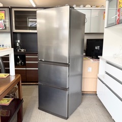 【超美品‼️】ハイセンス 2020年製 360Lノンフロン冷凍冷蔵庫 自動製氷 セレクトチルド室 シルバー♪の画像