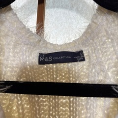 バーバリーコート&セーターなどの画像