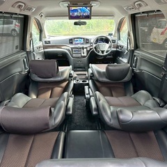 フリップダウンモニター付き☆フル装備☆月々1.5万円〜分割払い可❗️車検2年付き！大人気☆日産 エルグランド☆7人乗り☆HDDナビ☆DVD見れます☆ETC☆便利なバックカメラ☆ドラレコ付きのフル装備☆両側電動スライドドア☆クルーズコントロール搭載☆ステアリングスイッチ☆ウィンカーミラー☆フル装備☆純正アルミ☆事故修復歴無し☆車内広々三列シート‼️の画像