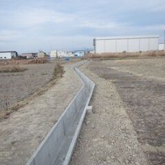 【月給35万円以上】《ラフな職場環境が魅力！》適度な距離感で仲良くできるちょうどいい職場環境◎《達成感×やりがい》地域密着型施工で地域貢献◎【ユニークで面白い社長♪】何でも話せるほどのフランクさが魅力◎の画像