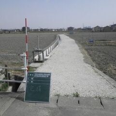 【月給35万円以上】《ラフな職場環境が魅力！》適度な距離感で仲良くできるちょうどいい職場環境◎《達成感×やりがい》地域密着型施工で地域貢献◎【ユニークで面白い社長♪】何でも話せるほどのフランクさが魅力◎の画像