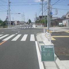 【月給35万円以上】《ラフな職場環境が魅力！》適度な距離感で仲良くできるちょうどいい職場環境◎《達成感×やりがい》地域密着型施工で地域貢献◎【ユニークで面白い社長♪】何でも話せるほどのフランクさが魅力◎の画像