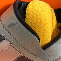 SAS ウエットスーツ  厚さ5mm程度 小さめの画像