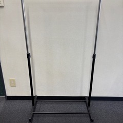 ハンガーラックの画像