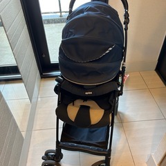 Aprica ベビーカーの画像
