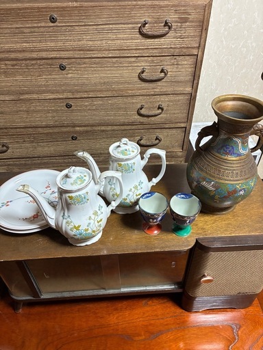 昭和レトロ家具・家電・雑貨まとめ売り（箪笥・扇風機・火鉢・テレビ台