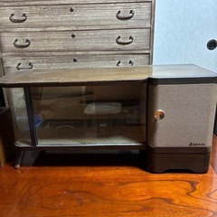 昭和レトロ家具・家電・雑貨まとめ売り（箪笥・扇風機・火鉢・テレビ台など）の画像