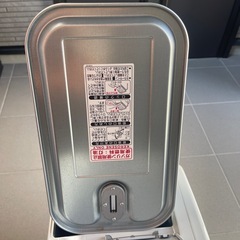 石油ファンヒーター CORONA（コロナ） FH-SR3322Y シャンパンゴールド 2022年製の画像