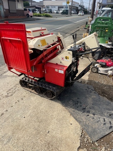 ヤンマー脱穀機　ハーベスター