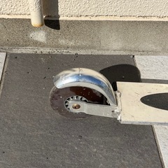 Razor キックボード シルバーの画像