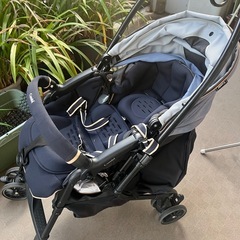 combi AB型ベビーカー
の画像