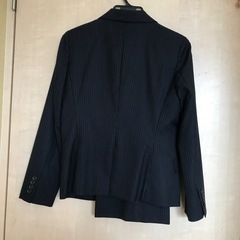 スーツ上下（クリーニング済）