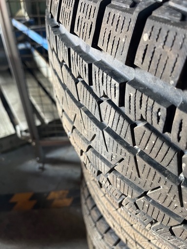 265/70R16 スタッドレスタイヤ ホイールセット４本