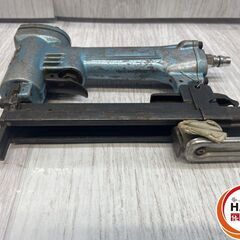 【中古】日立 25mm ベビタッカ 現状品(おさえながらじゃないと打てません)【ハンズクラフト沖縄豊見城店】の画像