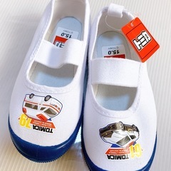 トミカ　新品未使用　上履き15cmの画像