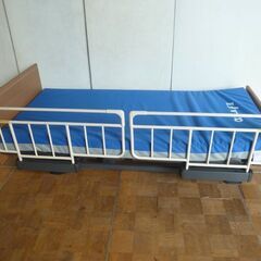 【中古】パラマウント ベッド KQ-6000シリーズ 3モーター 電動ベッド リクライニング シングル 91cm幅 撥水 防水カバー マットレス 介護の画像