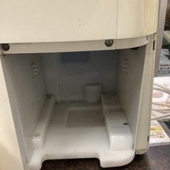 シャープ衣類乾燥除湿機 ホワイト系 [木造15畳まで /鉄筋30畳まで /コンプレッサー方式] CV-G120-W   リサイクルショップ宮崎屋　佐土原店　25.11.26の画像