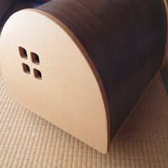 猫あるいは小型犬のハウスの画像